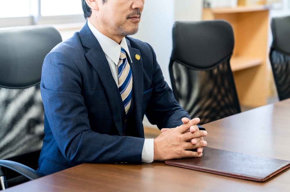 就業規則を弁護士に依頼すべき企業の特徴と判断ポイント